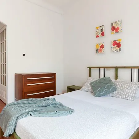 Lets Holidays&business *