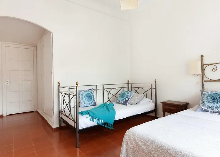 Lets Holidays & Business