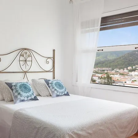 Hébergement de vacances Lets Holidays&business *