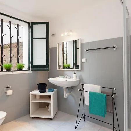 Lets Holidays & Business