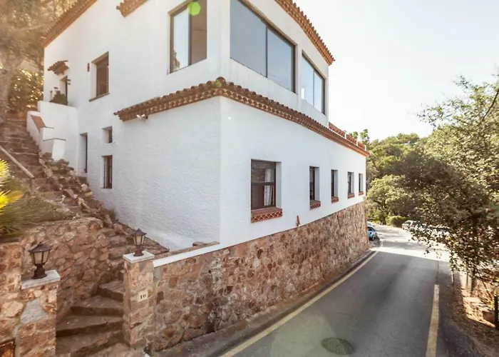 Holiday home Lets Holidays & Business